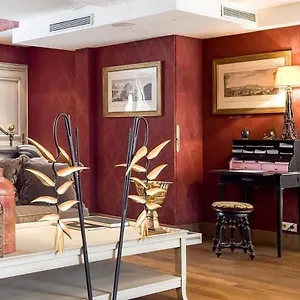 Du Romancier 4*, Paris France